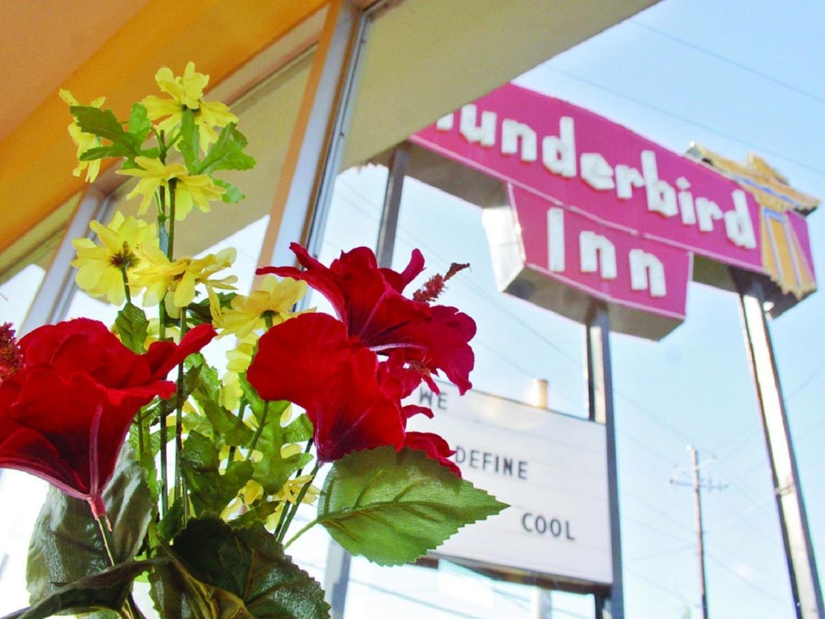 The Thunderbird Inn Savannah Exterior foto