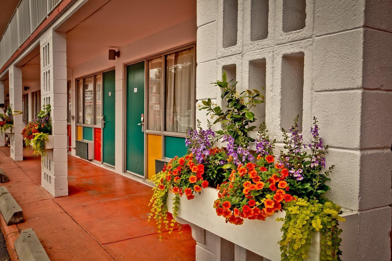 The Thunderbird Inn Savannah Exterior foto