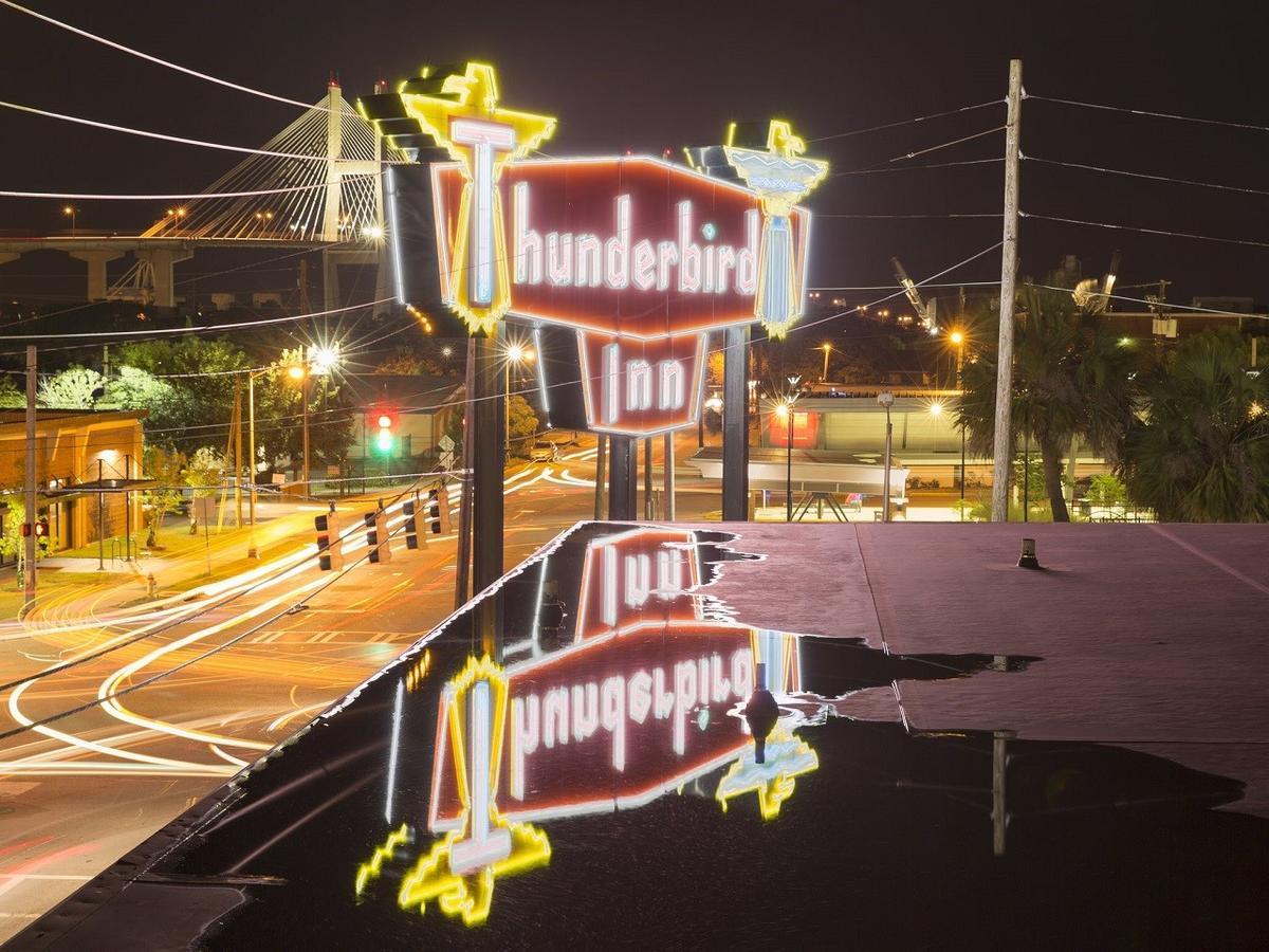 The Thunderbird Inn Savannah Exterior foto